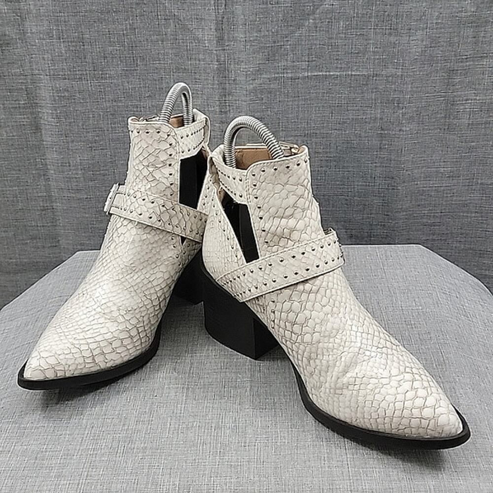 Steve Madden Andy White Croc Embossed Western Dbl Strap Ankle Bootie Women's 9M